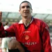 Éric Cantona celebrando con el Manchester United.
