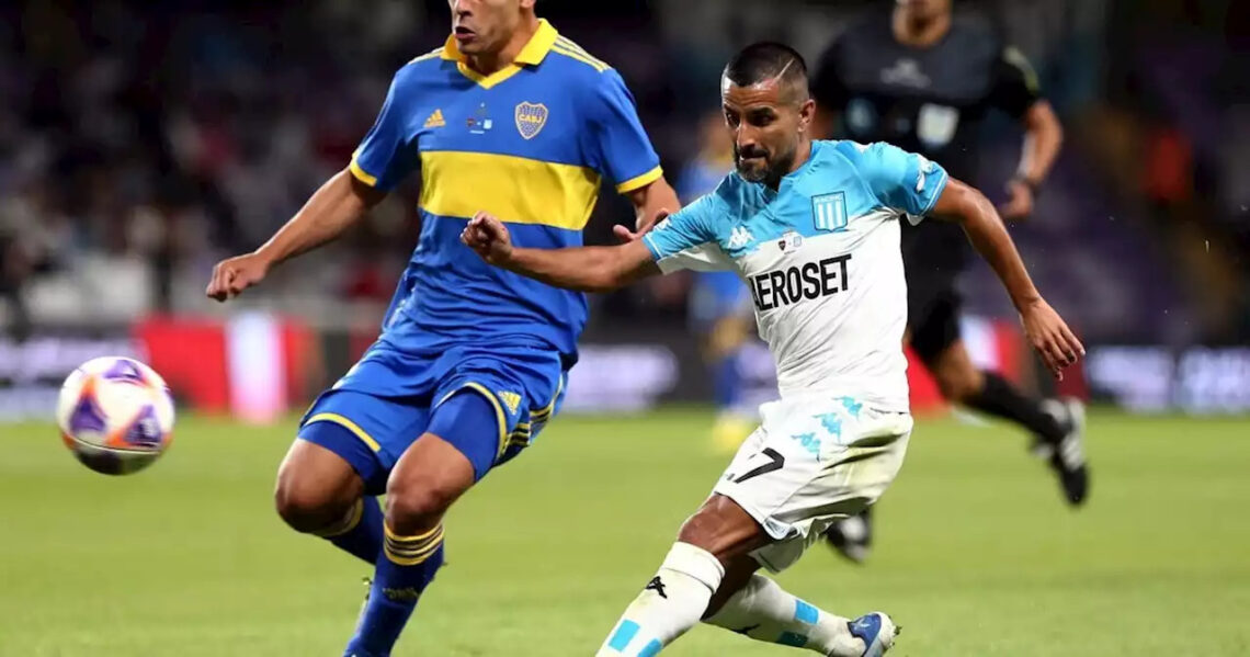 Maxi Moralez disputando la Supercopa Internacional 2022 tras su regreso a Racing.