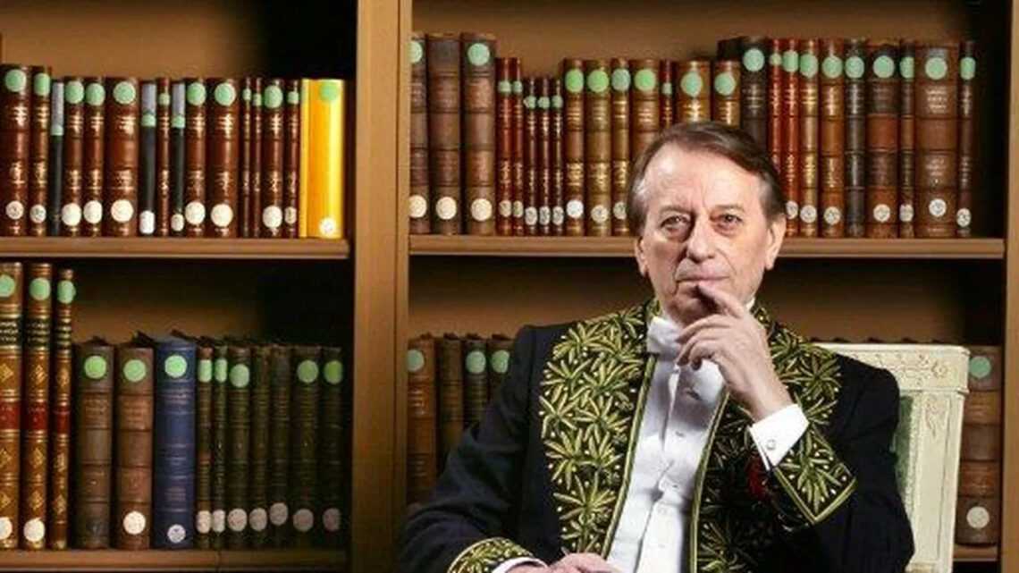 El escritor argentino Héctor Bianciotti, un artista destacado en Francia.