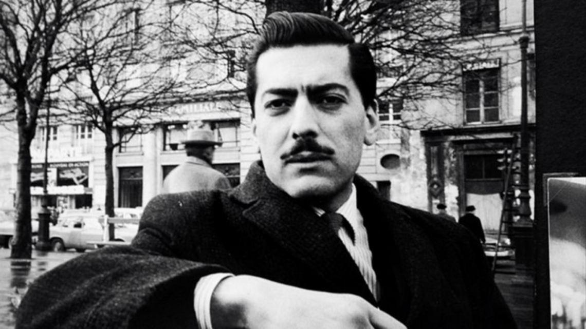 El escritor peruano Mario Vargas Llosa en su juventud.