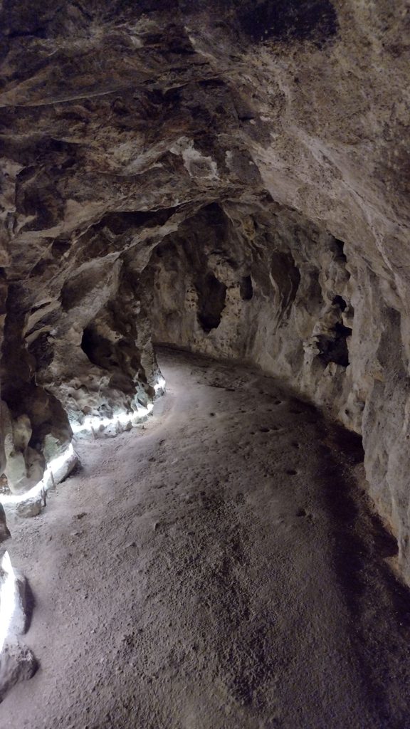 Uno de los túneles subterráneos de la Quinta da Regaleira de Sintra.